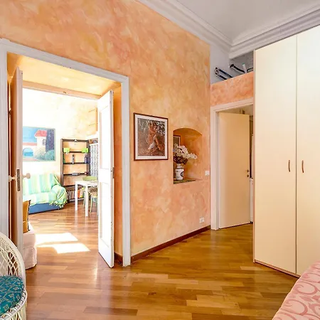La Casa Di Raffy דירה